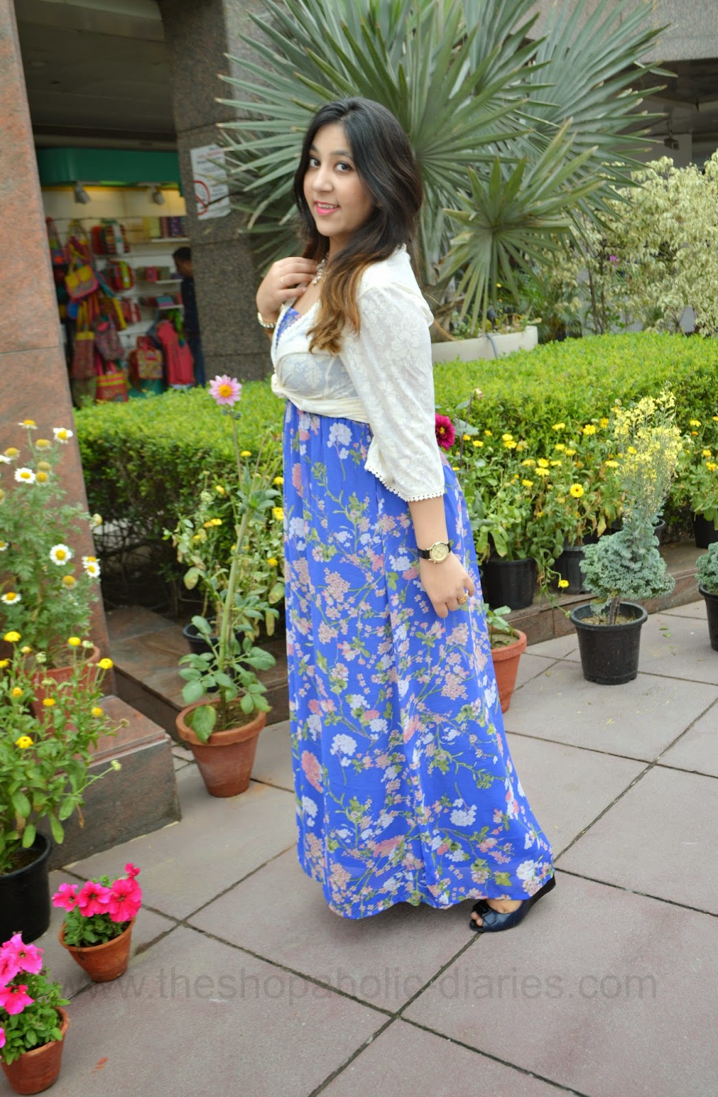 Maxi dress with shrug outlet
